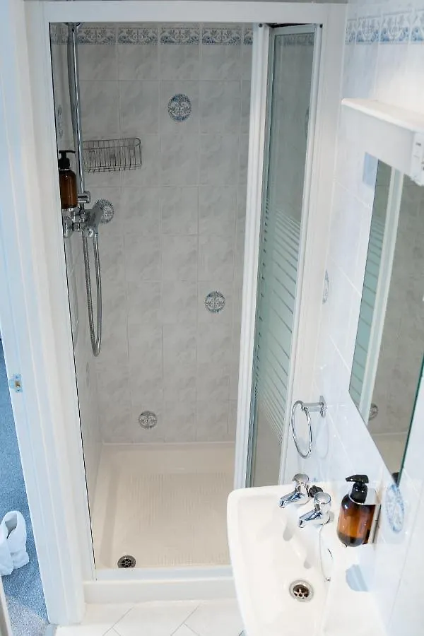 **** Pensjonat Kingsway Guesthouse - A Selection Of Single, Double And Family Rooms In A Central Location Scarborough Wielka Brytania